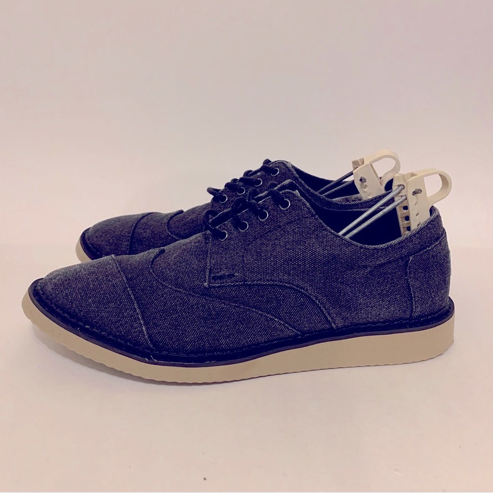 TOMS - Picture 4 of 7